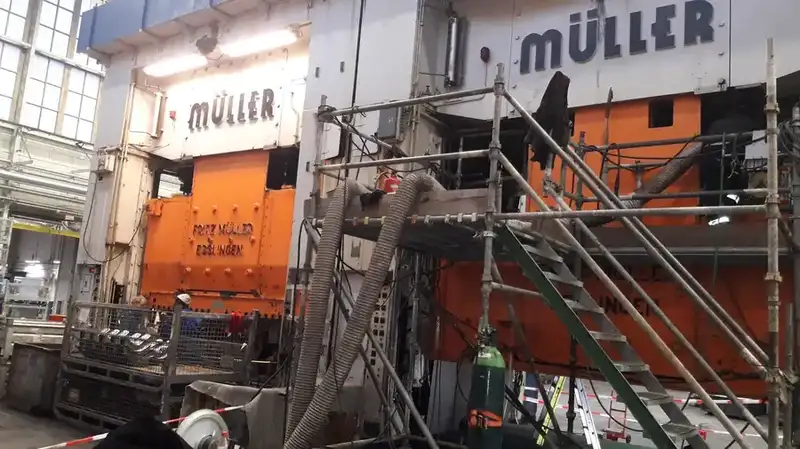 Entretien et arrêts usine
