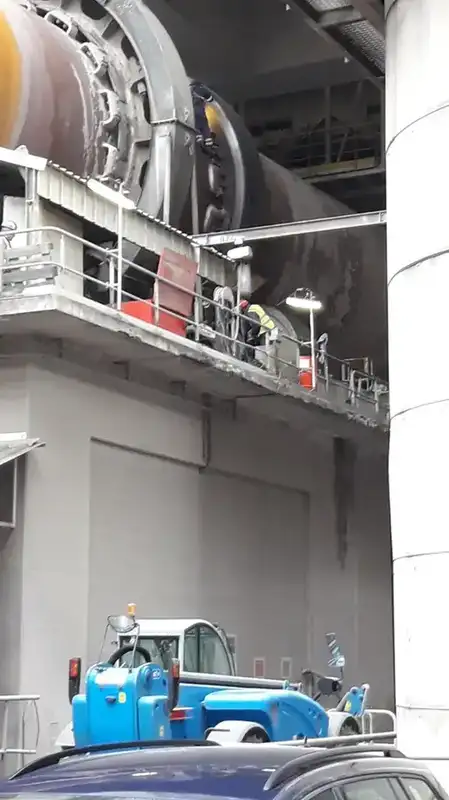 Entretien et arrêts usine